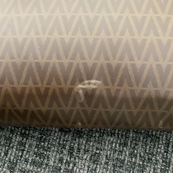 Mario Valentino CLUTCH Bag (1 callout) - Picture 4 of 10